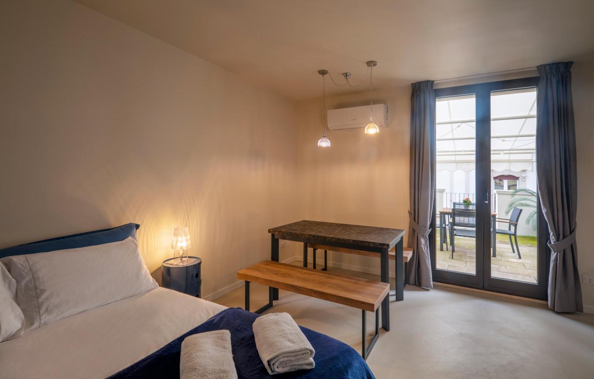 Blu Mazzini 1 - Appartamento Luxury Con Terrazza Privata 莱切 外观 照片